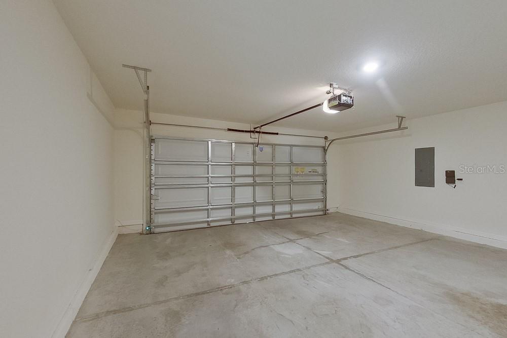 OCALA CROSSINGS - Residential Lease