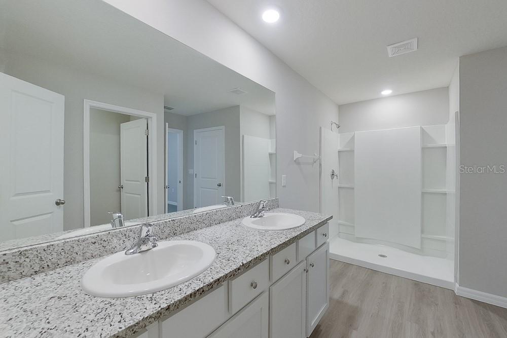 OCALA CROSSINGS - Residential Lease