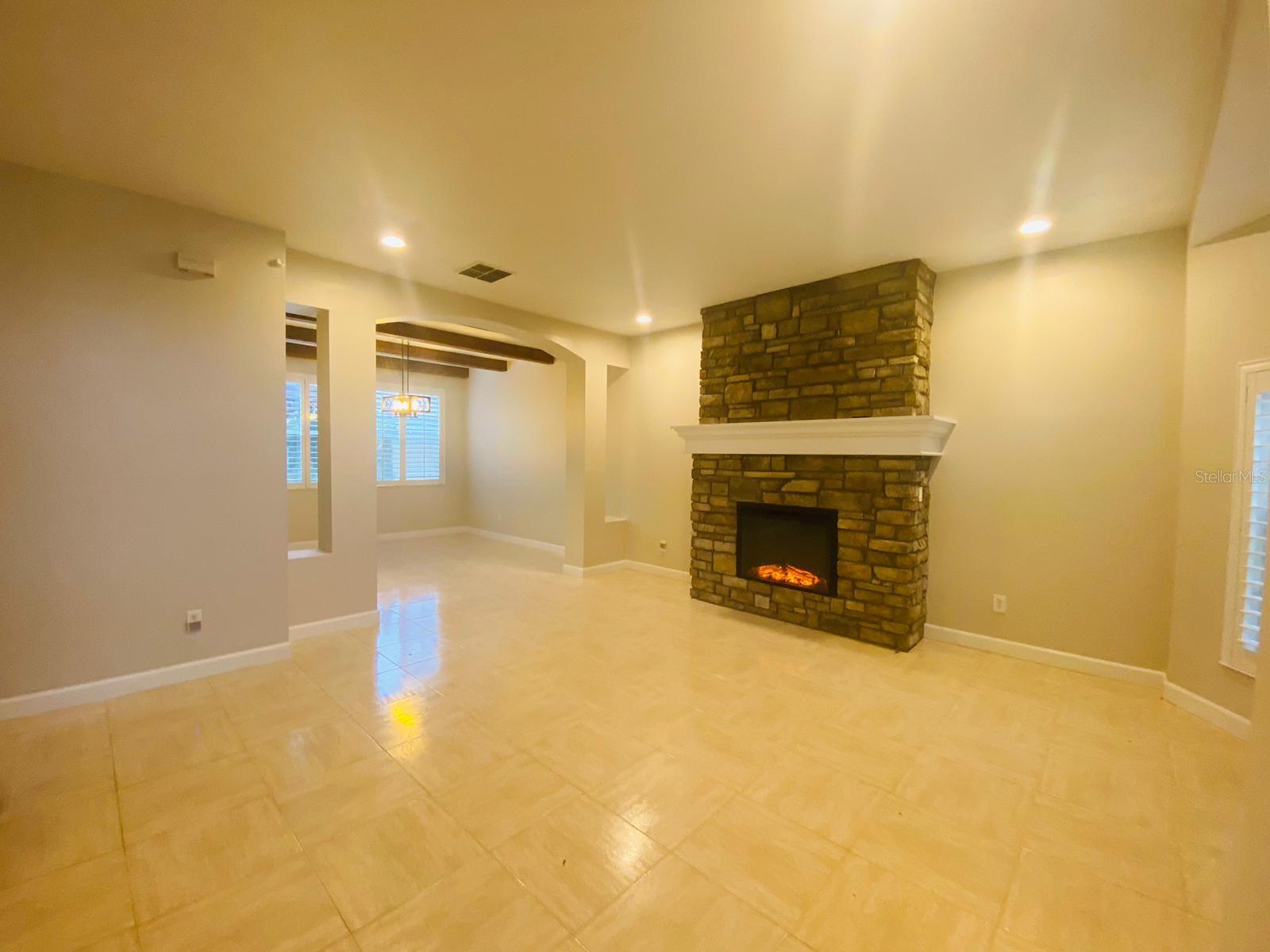 CARILLON TR 301 AT - Residential Lease