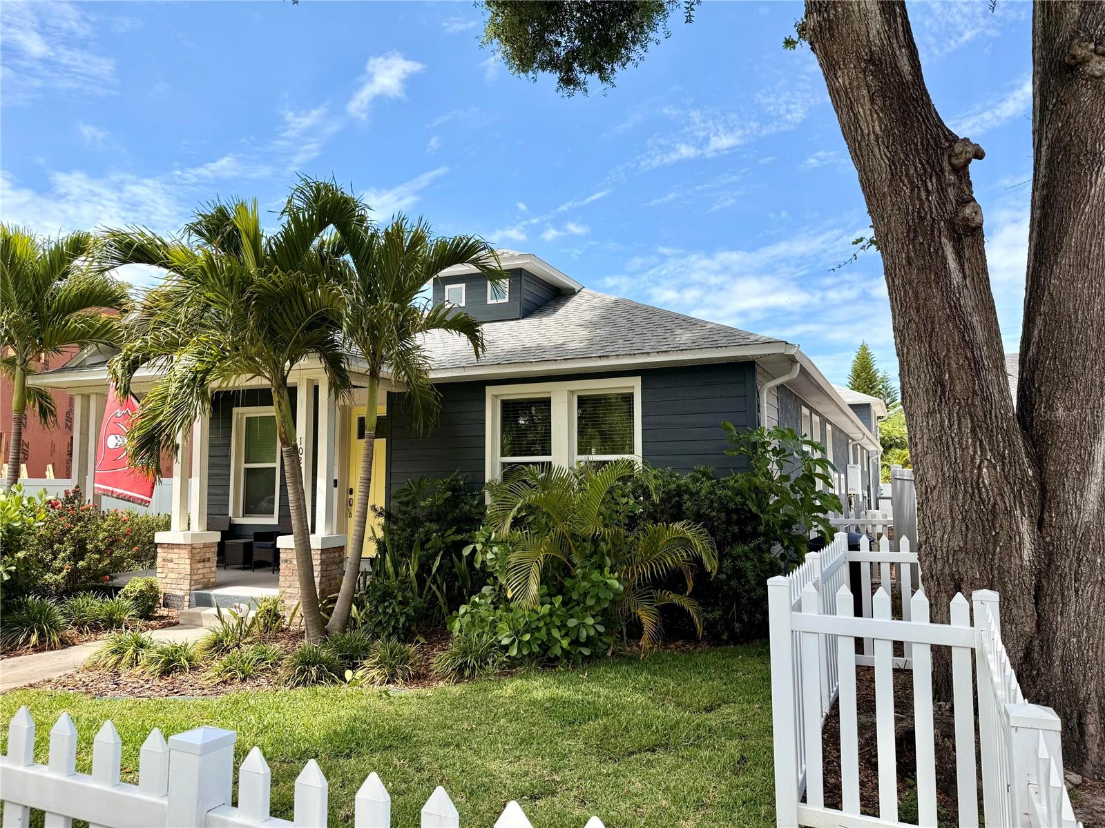 HOXIES A E SUB - Residential