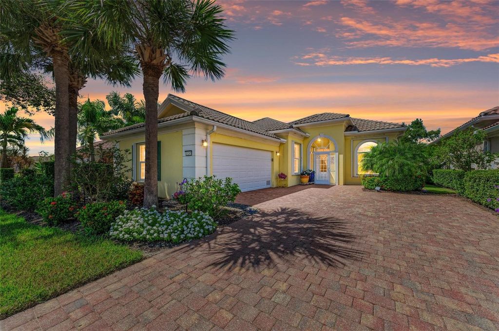 Photo of 13245 Guyana Street, Venice, FL 34293 (MLS # N6140708)