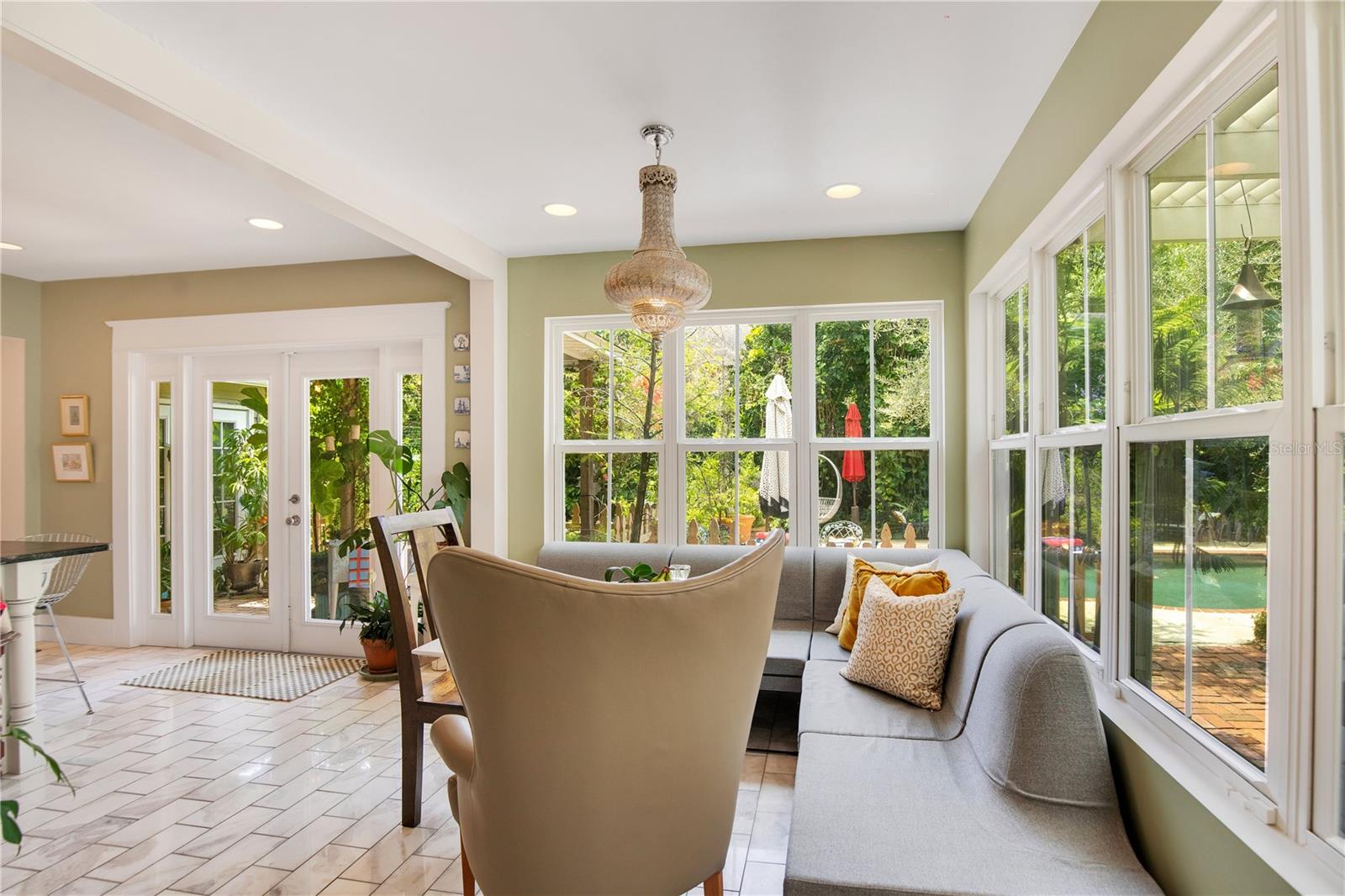 BOUSTAN A REP 49 13 - Residential