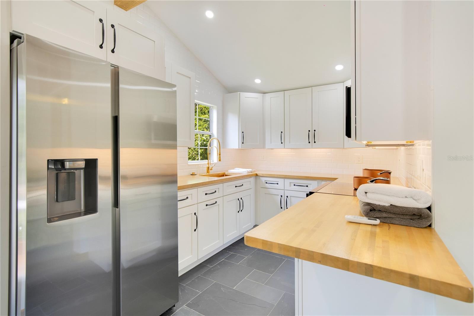 BOUSTAN A REP 49 13 - Residential