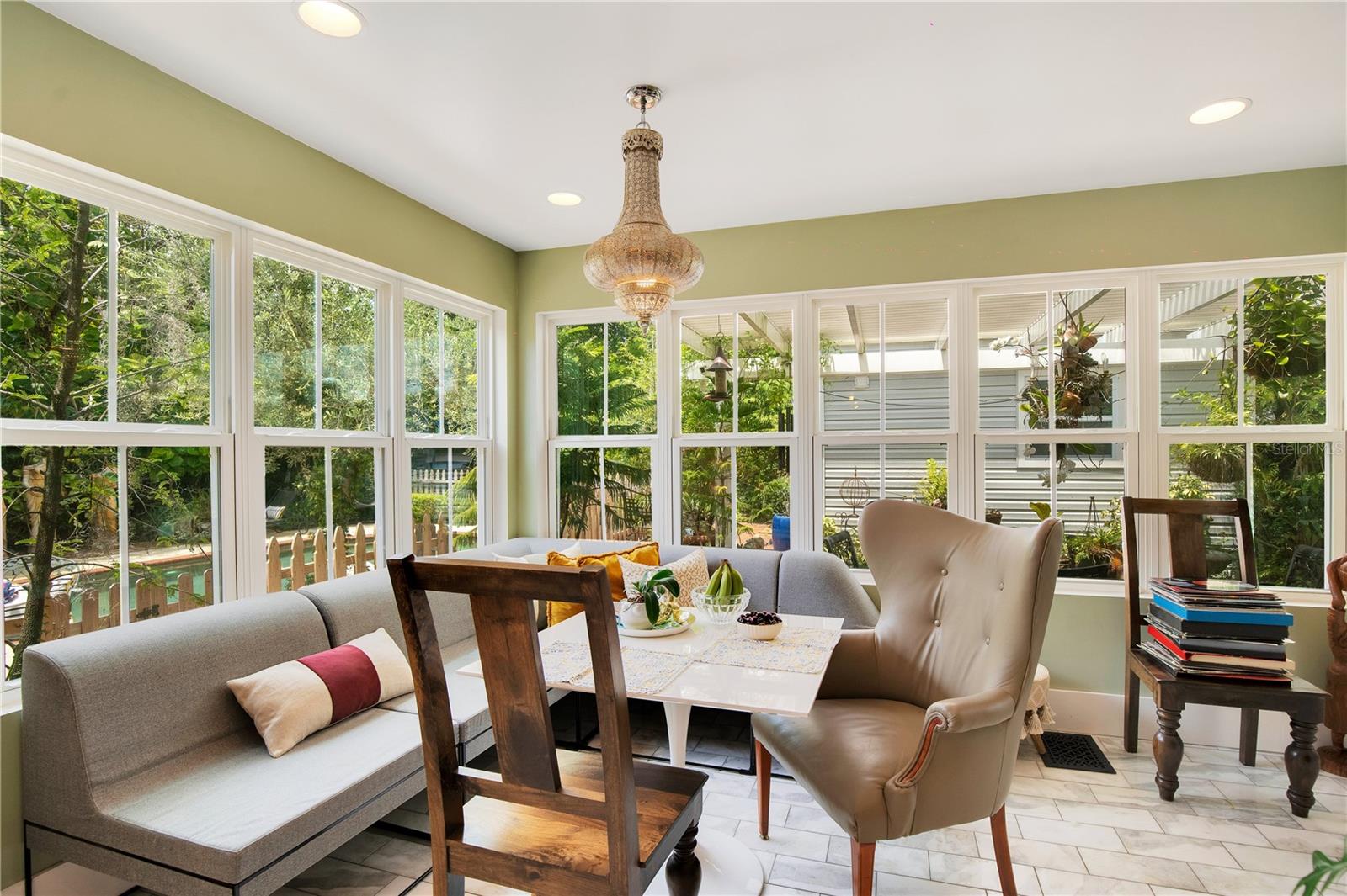 BOUSTAN A REP 49 13 - Residential