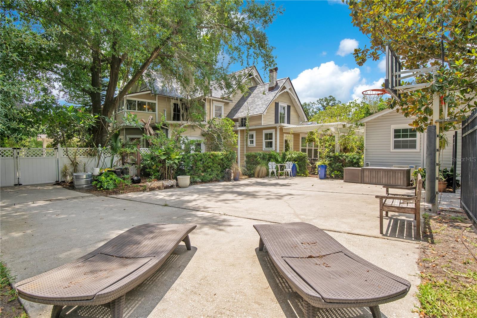 BOUSTAN A REP 49 13 - Residential