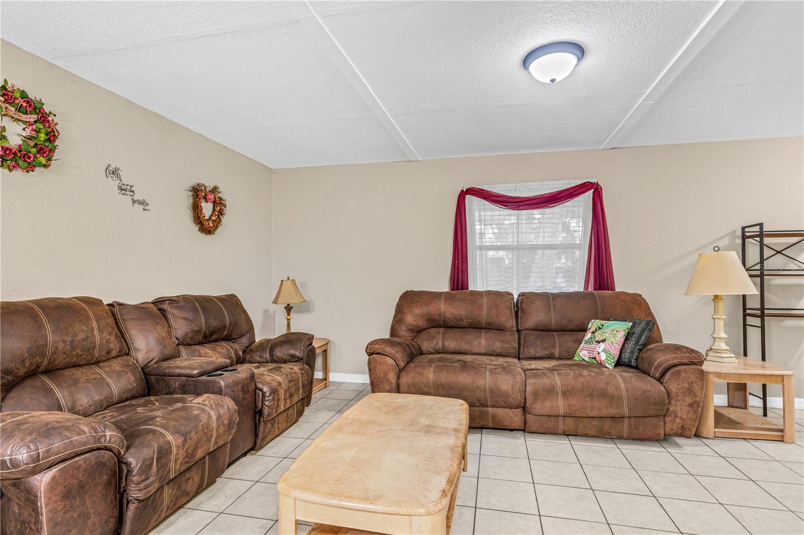 HAWLEY - Residential