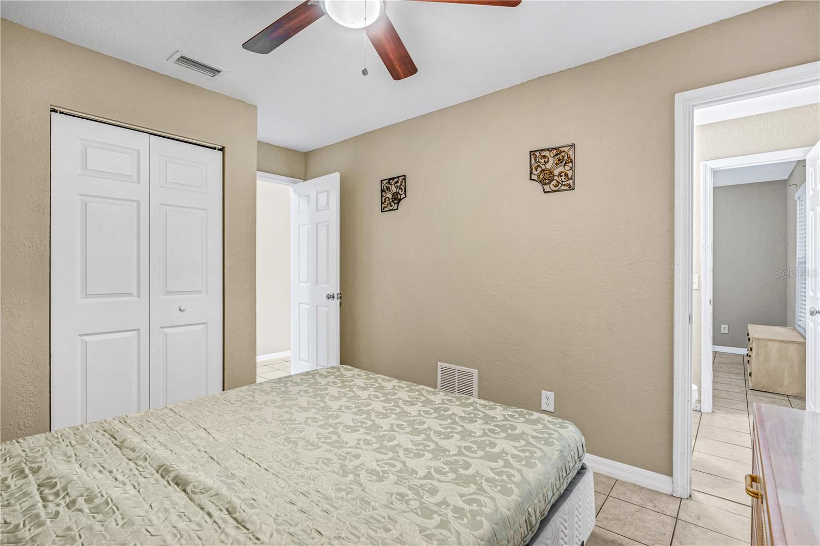 HAWLEY - Residential