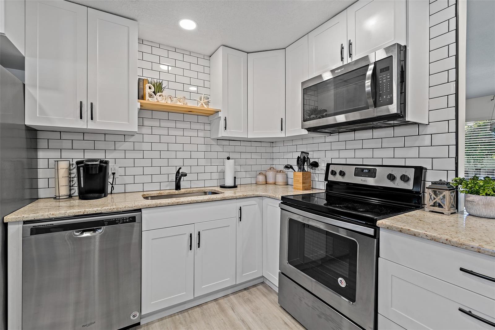 AVON BY SEA - Residential