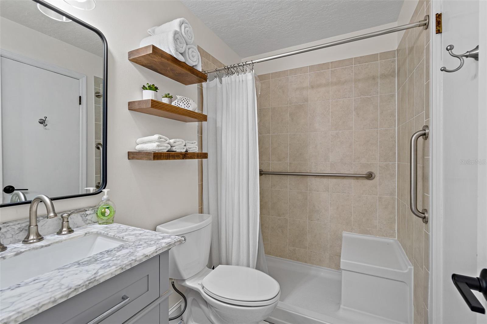 AVON BY SEA - Residential