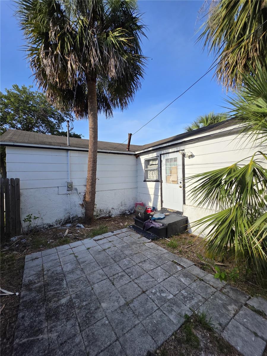 1107 GRANT STREET