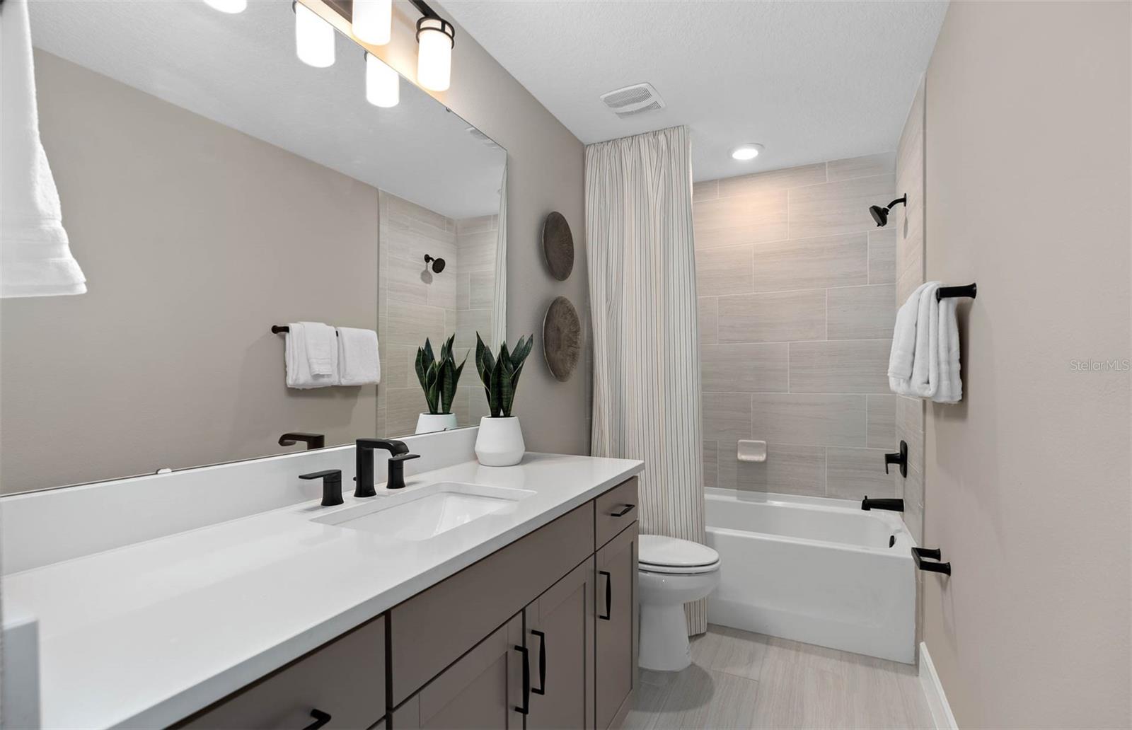 WILLOW RIDGE - Residential