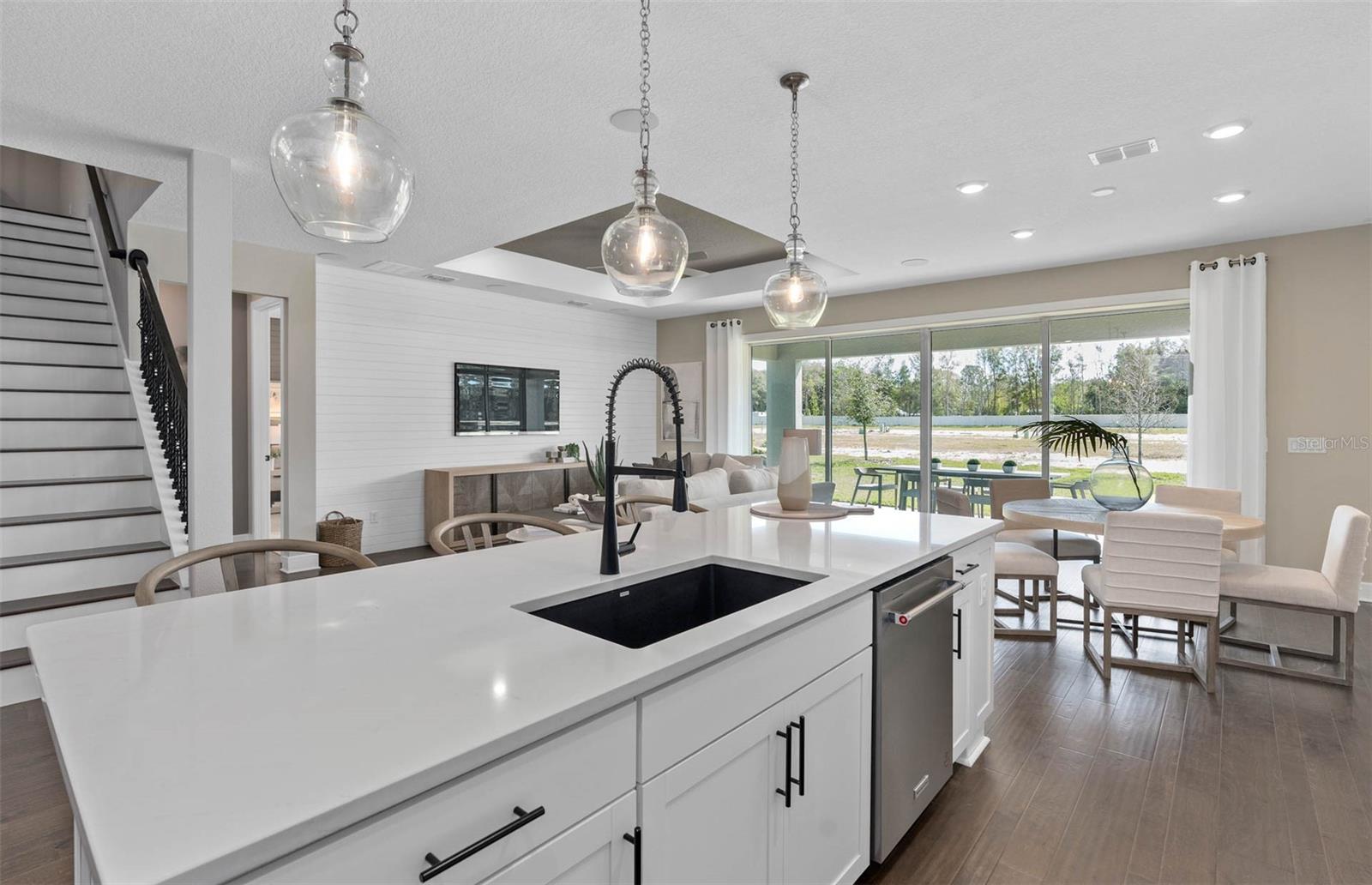 WILLOW RIDGE - Residential