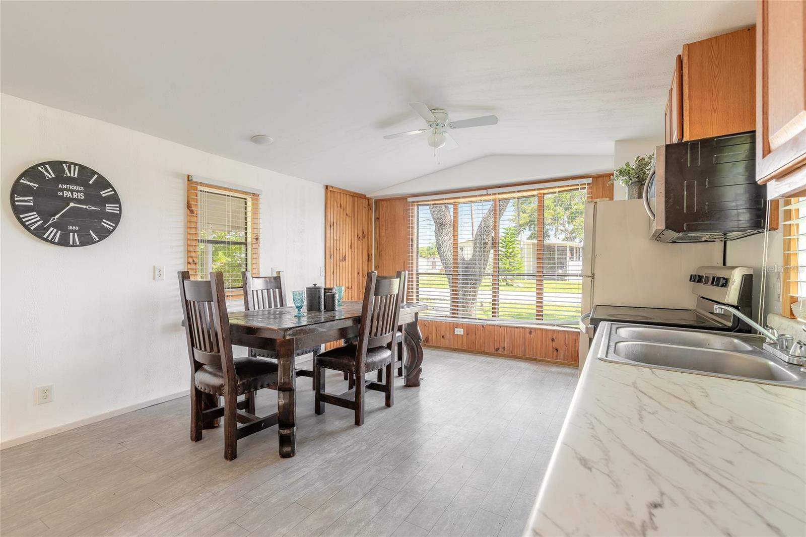 SOUTH WATERFRONT PARK - Residential