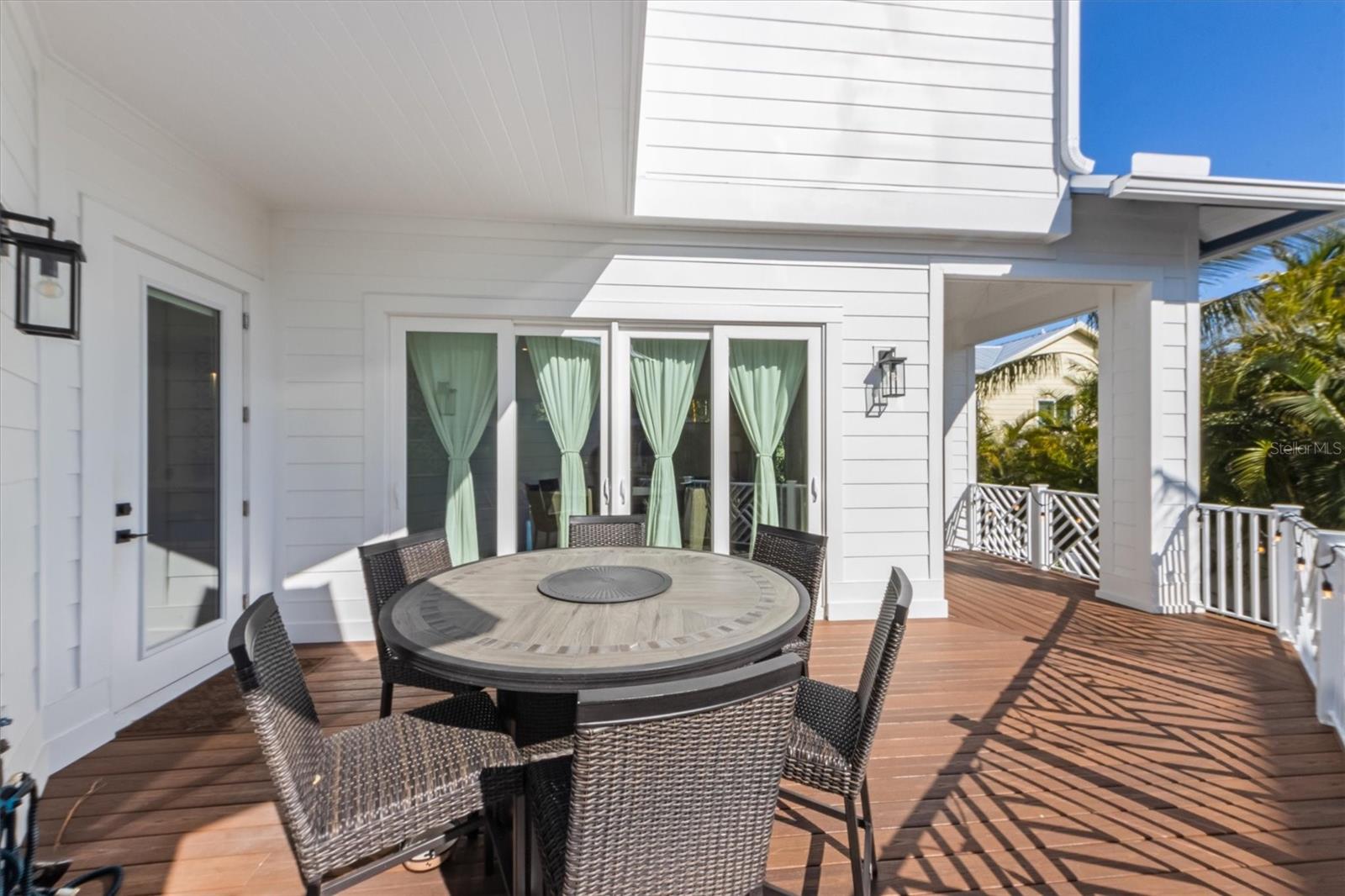 ISLAND RETREATS - Residential