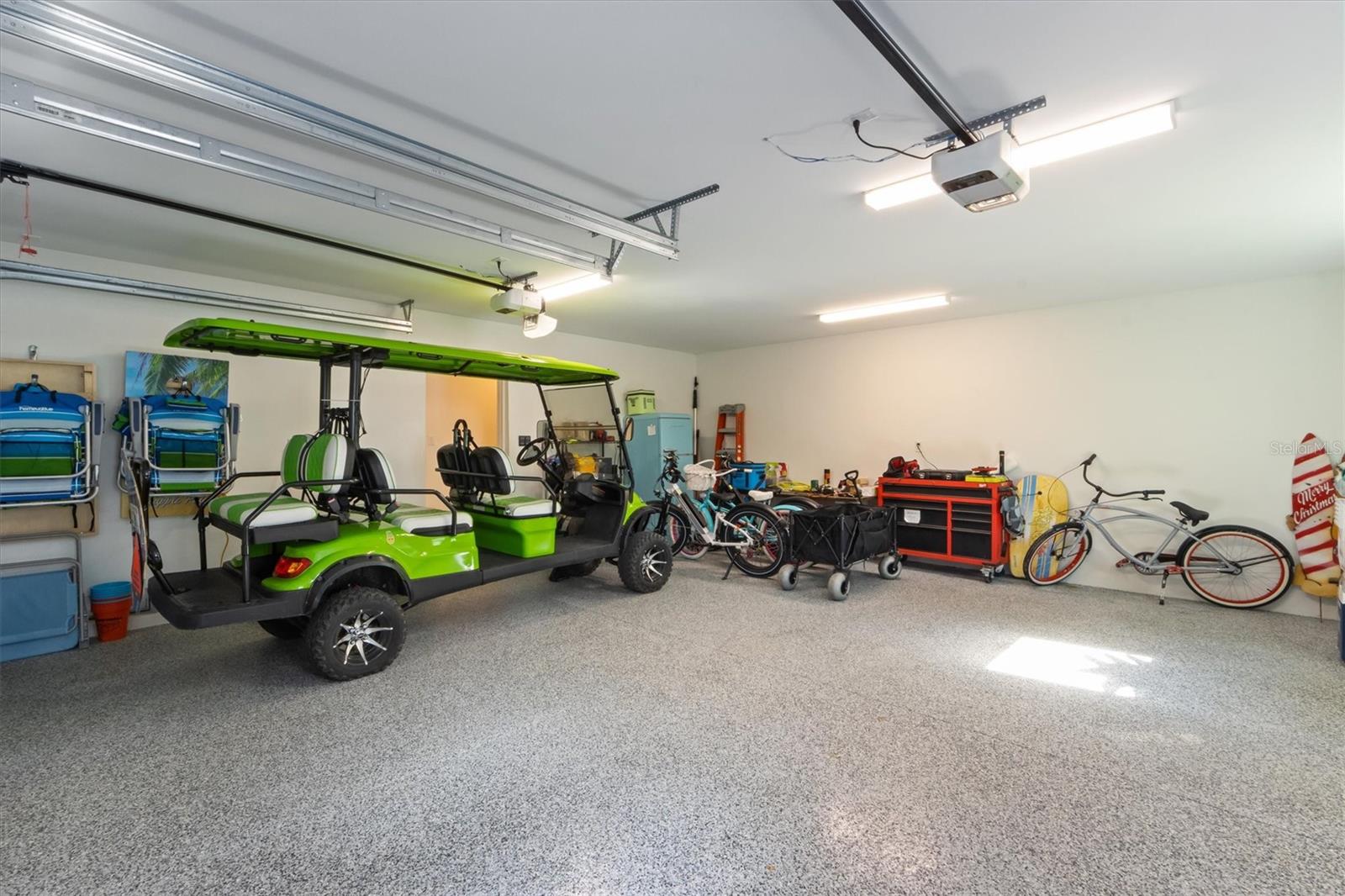 ISLAND RETREATS - Residential