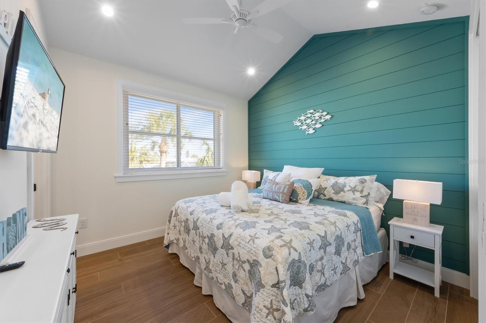 ISLAND RETREATS - Residential