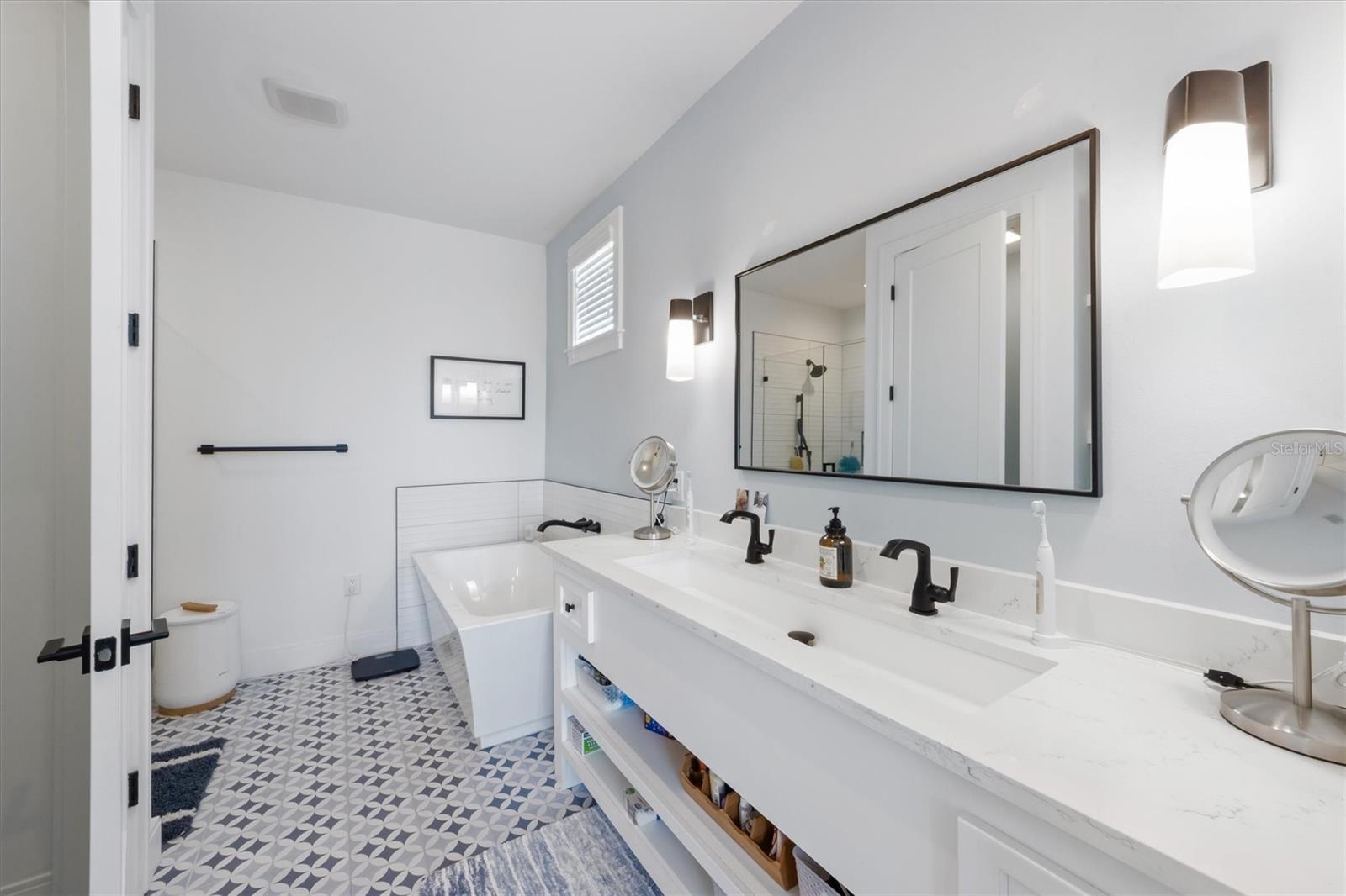 ISLAND RETREATS - Residential