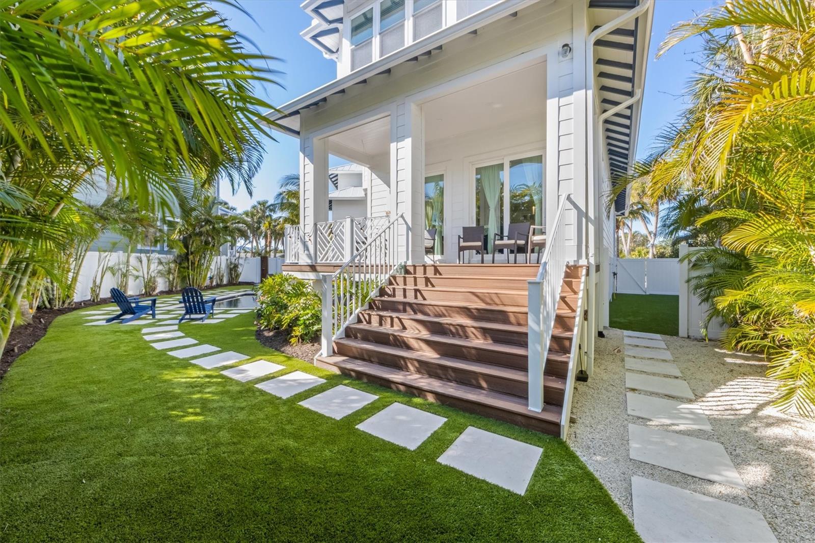 ISLAND RETREATS - Residential