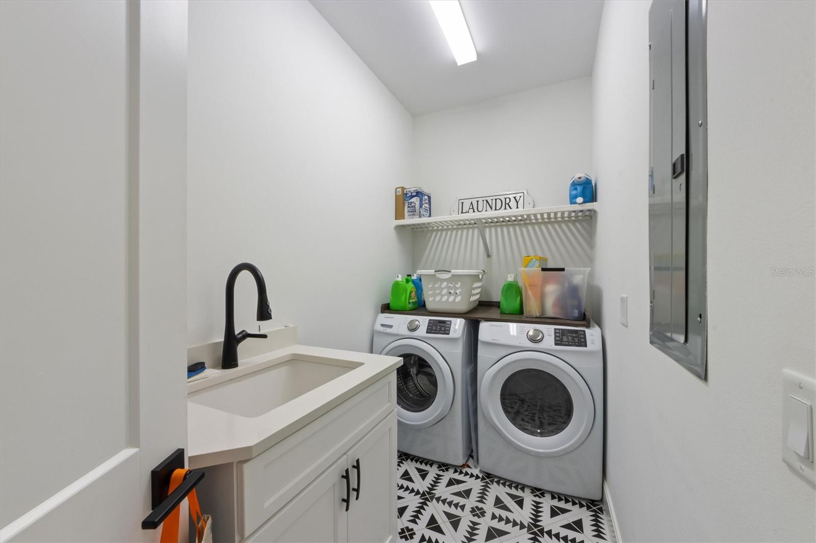 ISLAND RETREATS - Residential