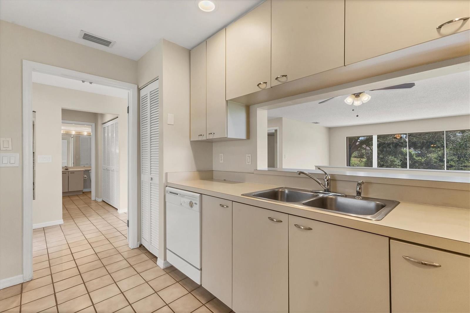 VILLAS OF PAPILLION - Residential