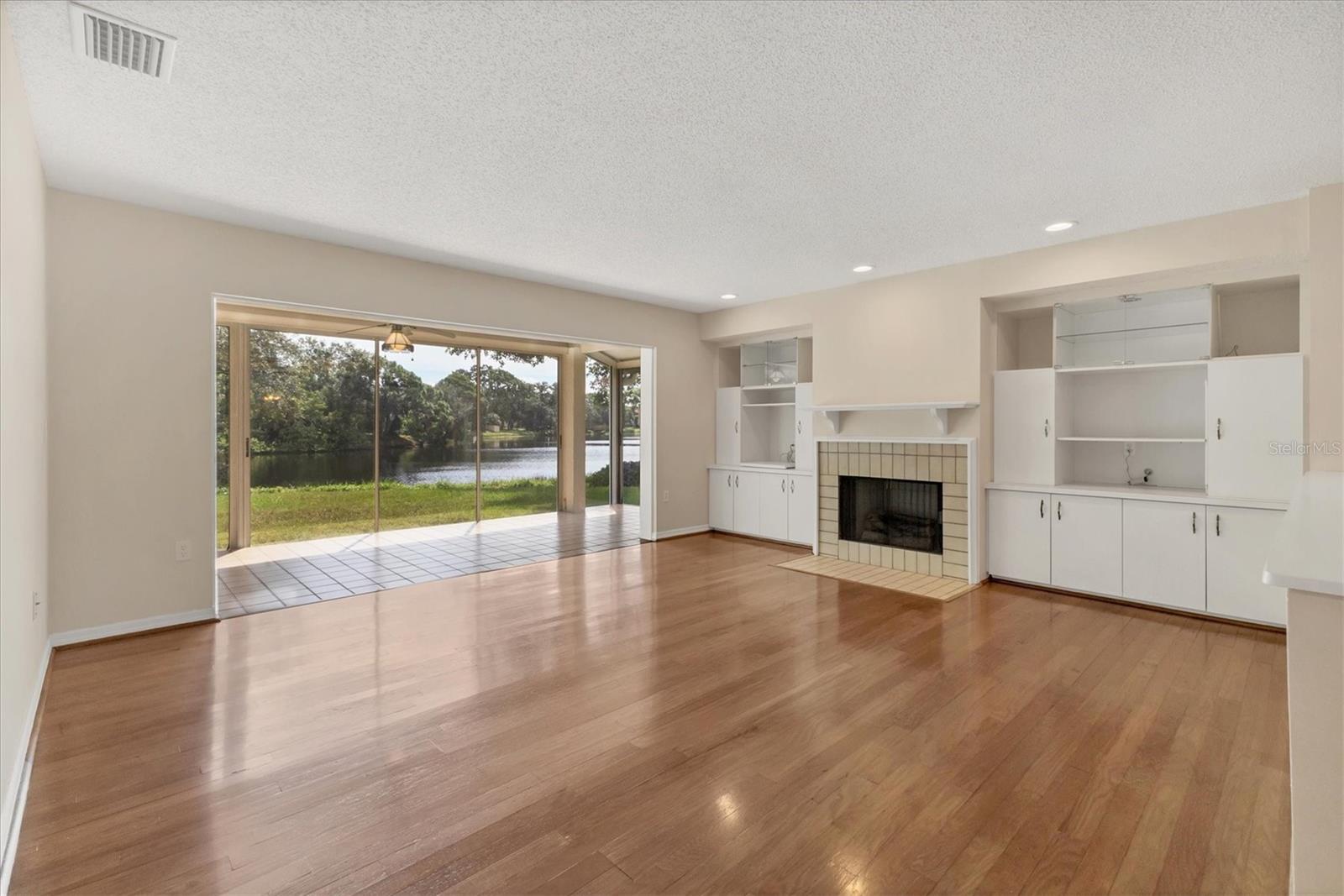 VILLAS OF PAPILLION - Residential