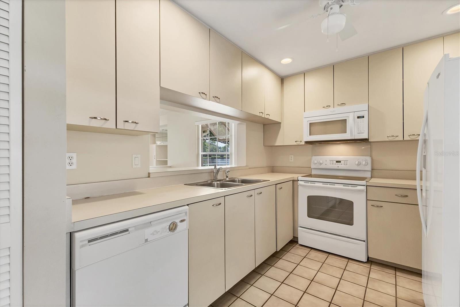 VILLAS OF PAPILLION - Residential