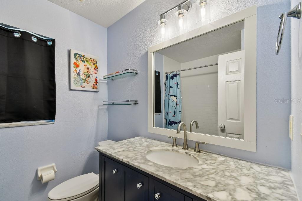 CEDAR GLEN OF ALOMA WOODS - Residential