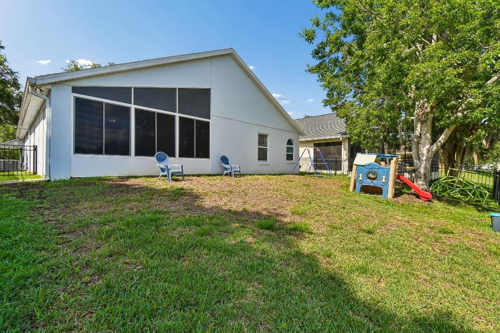 CEDAR GLEN OF ALOMA WOODS - Residential