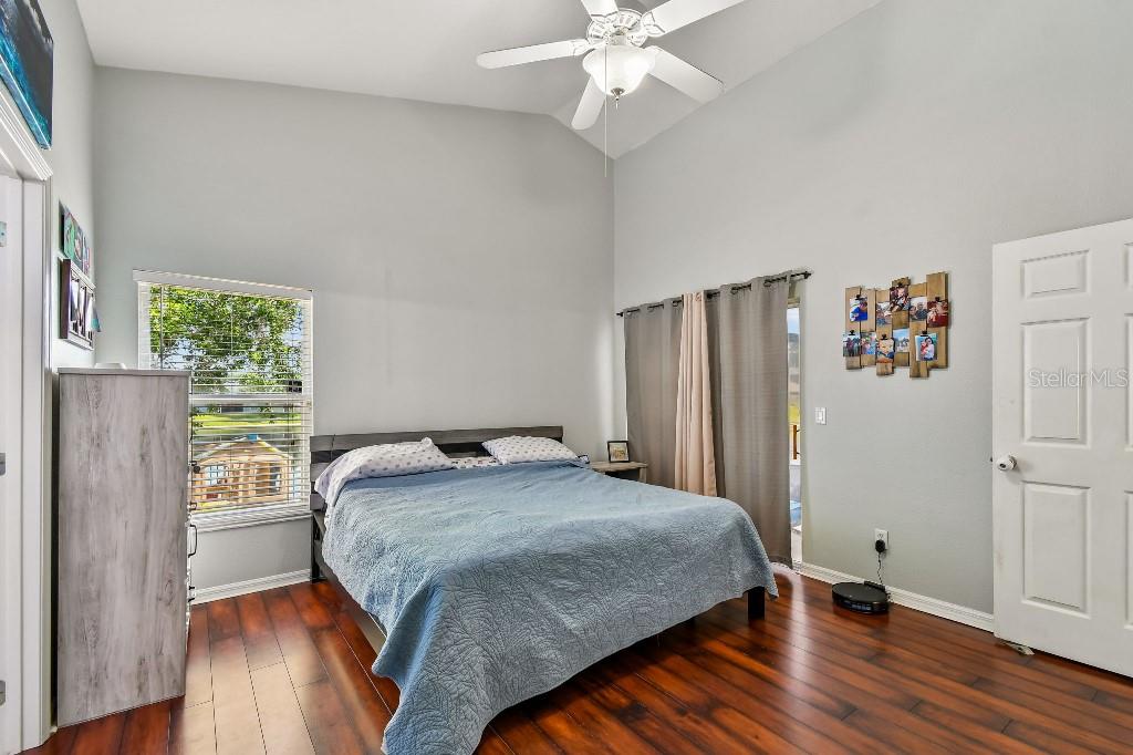 CEDAR GLEN OF ALOMA WOODS - Residential