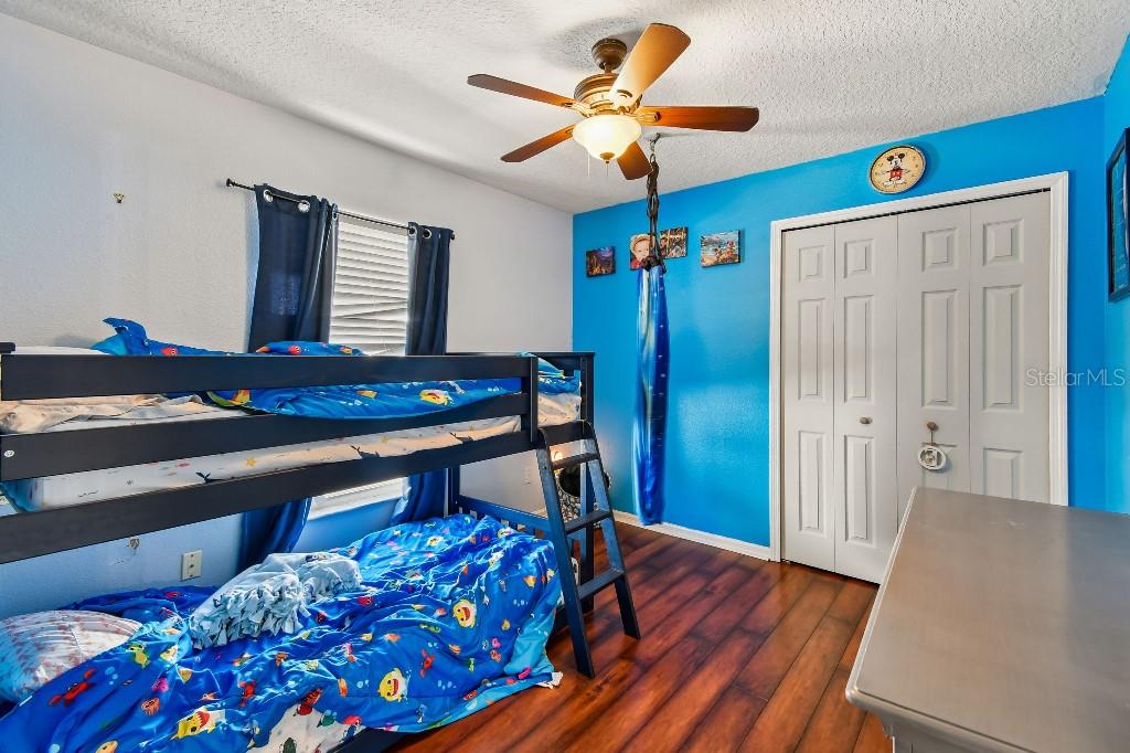 CEDAR GLEN OF ALOMA WOODS - Residential
