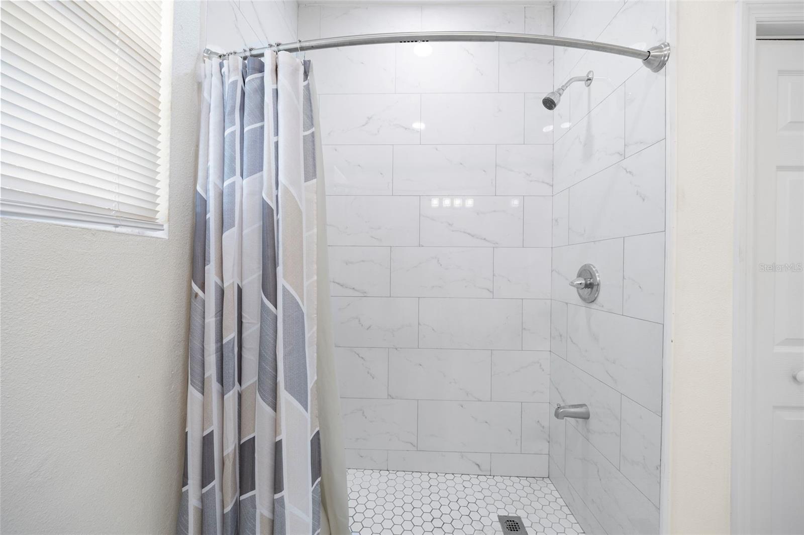 LOCICERO COLUMBIA PARK - Commercial Sale