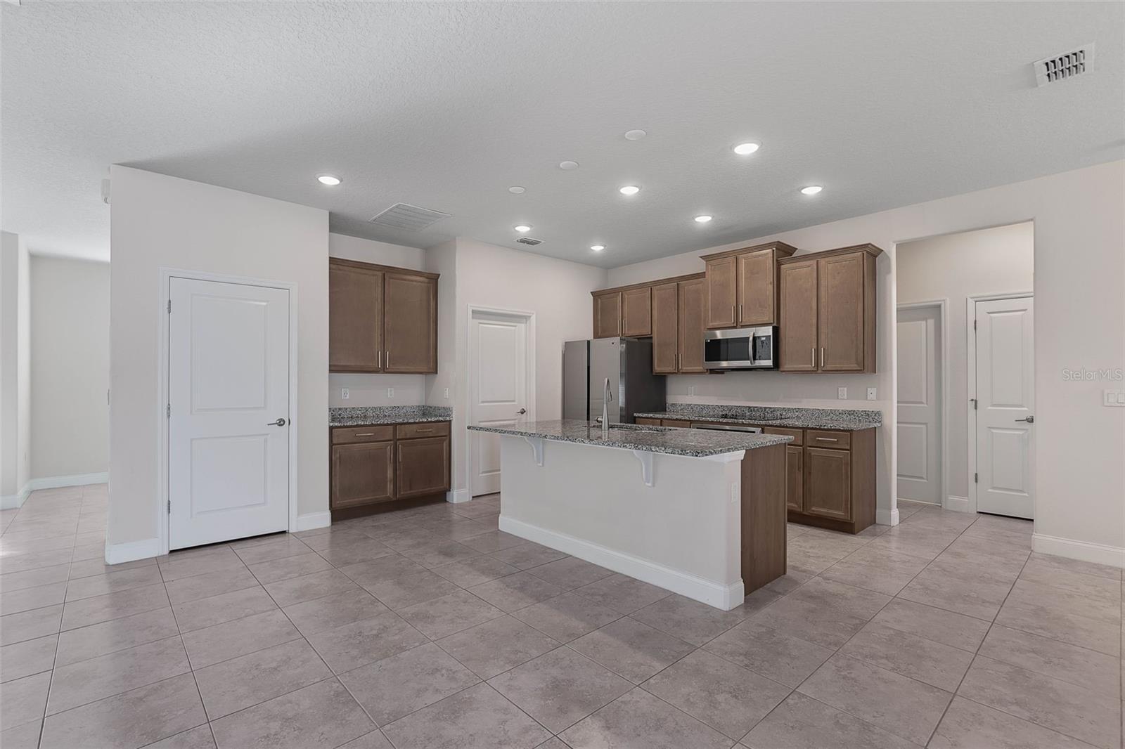 FOREST GROVE BUS CENTER - Residential