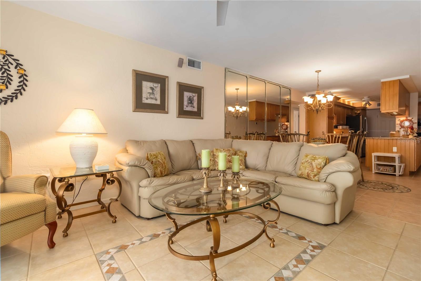 HACIENDA DEL SOL CONDO - Residential