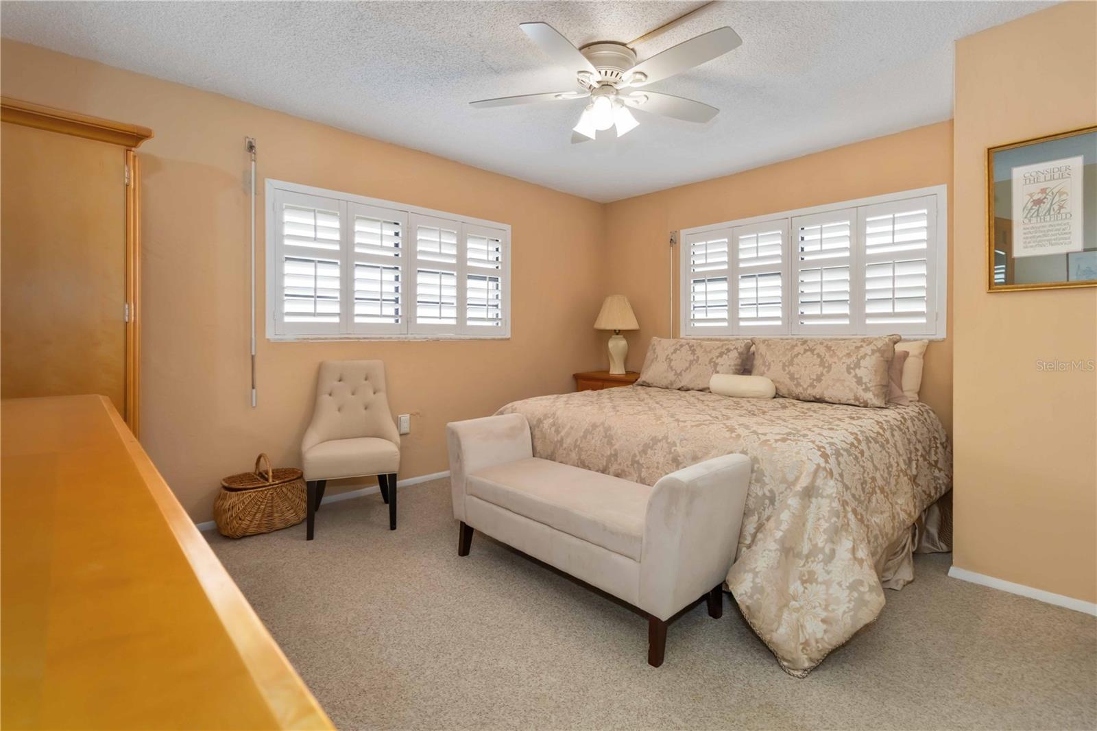 HACIENDA DEL SOL CONDO - Residential