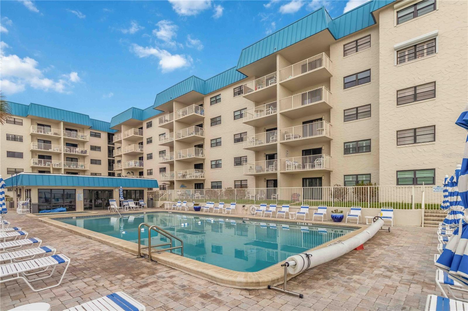 HACIENDA DEL SOL CONDO - Residential