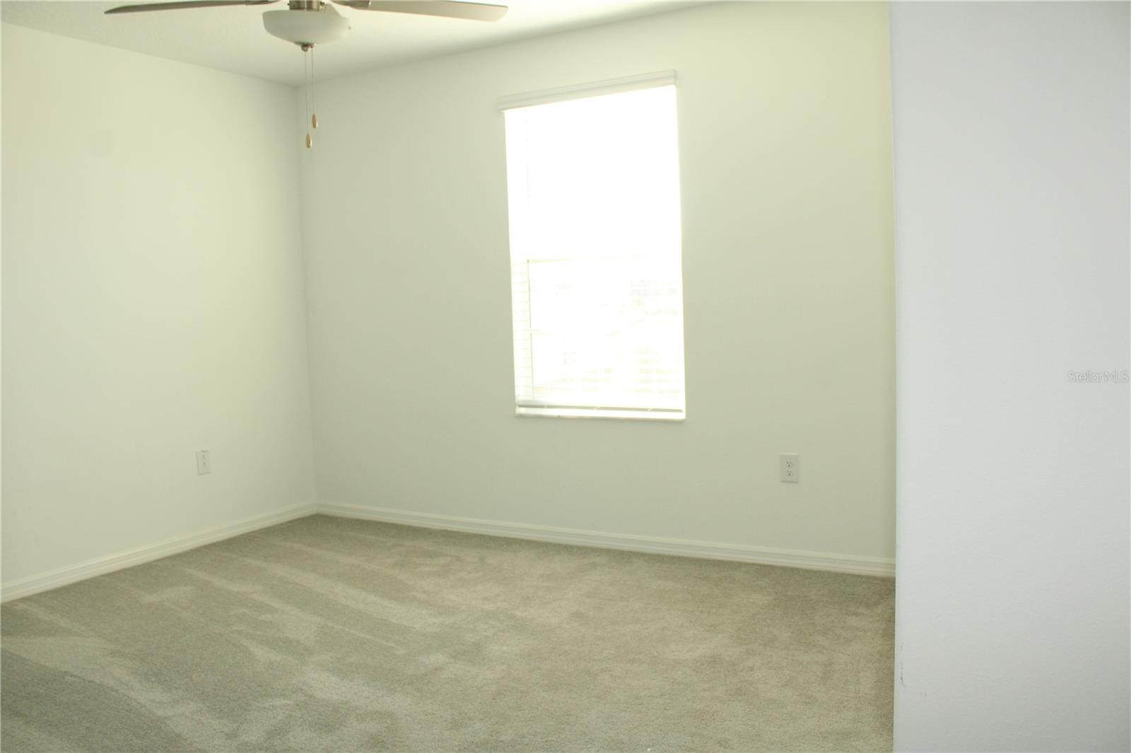 PRAVELA - Residential Lease