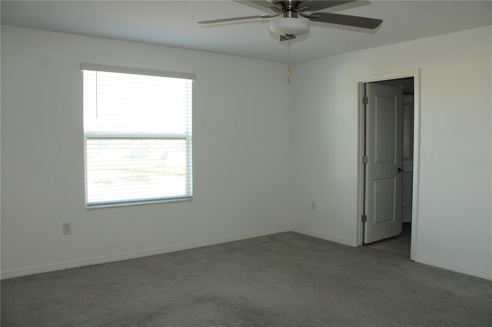 PRAVELA - Residential Lease