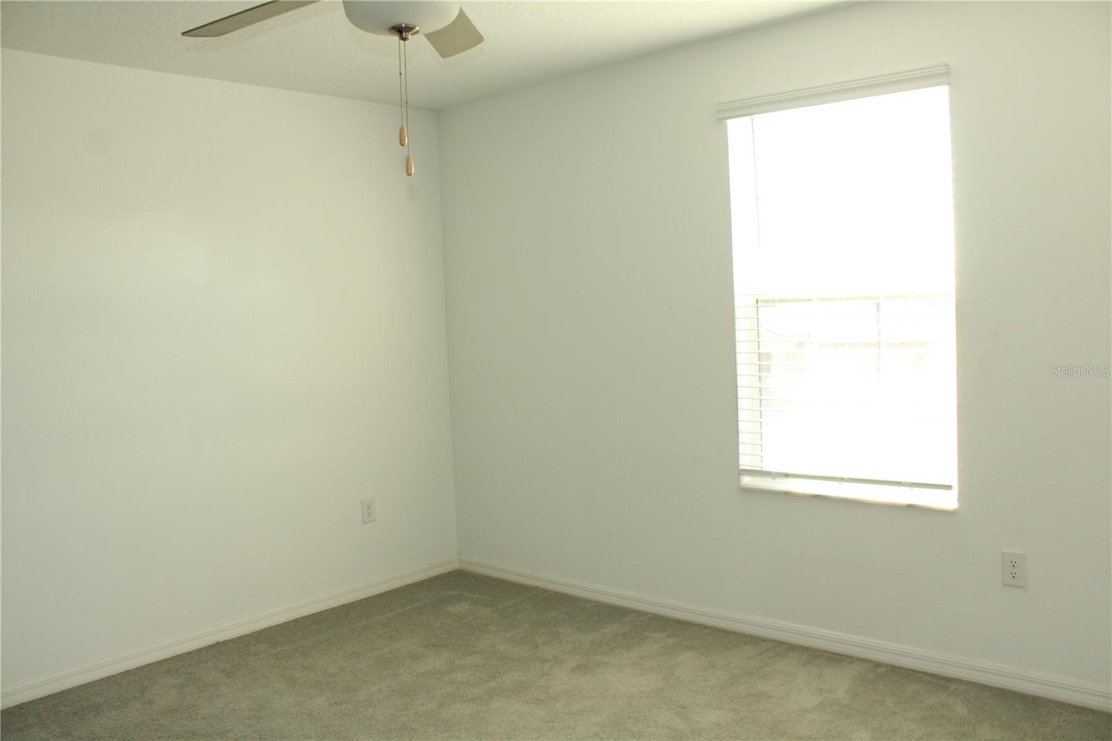 PRAVELA - Residential Lease