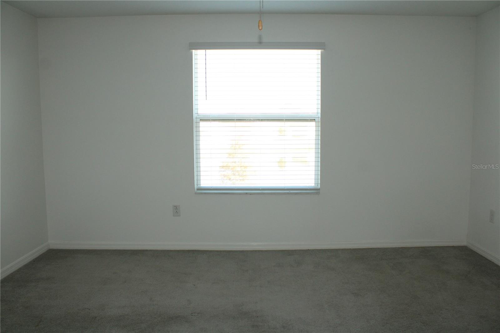 PRAVELA - Residential Lease