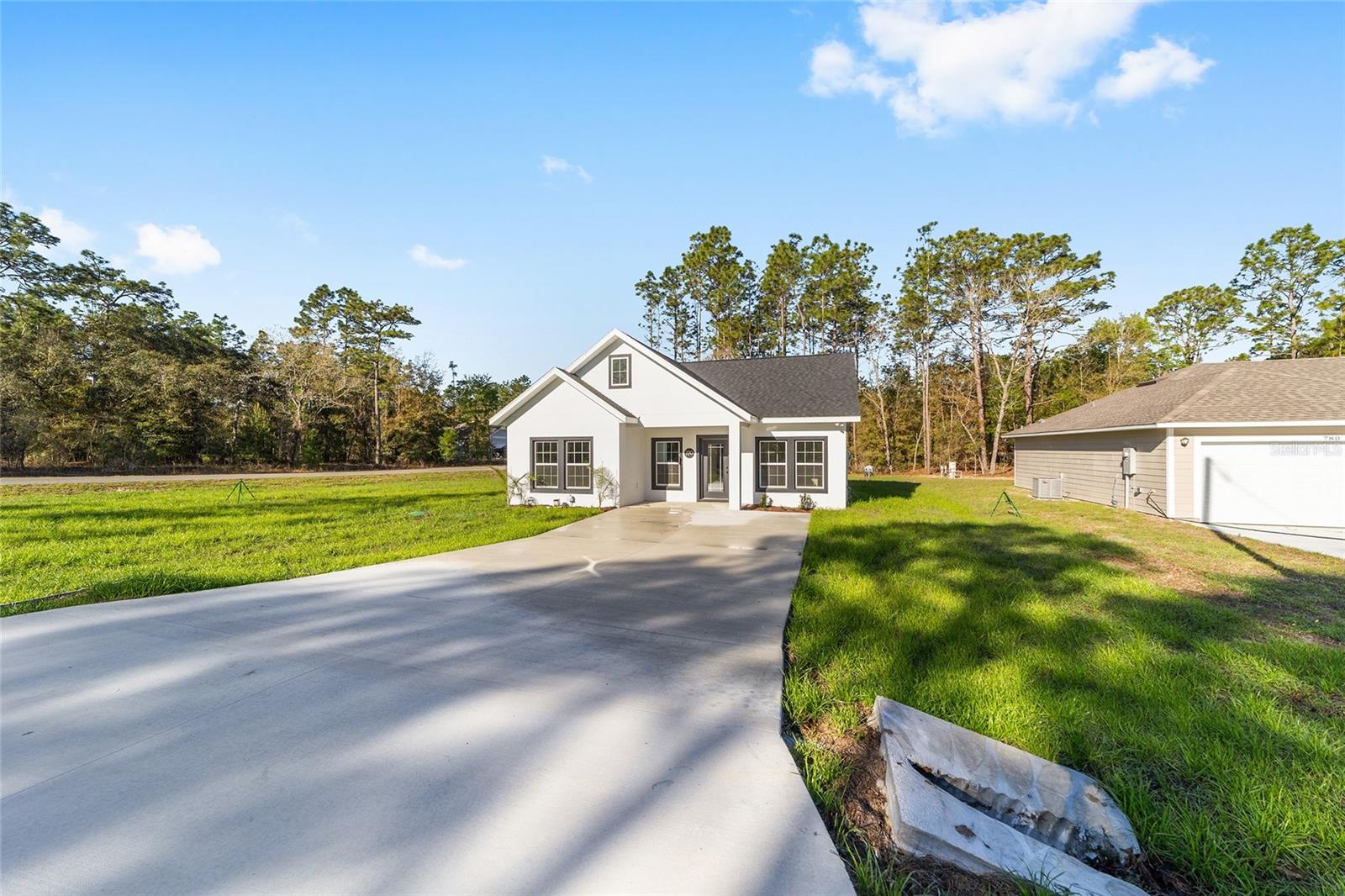 WILLISTON HYLNDS GOLF & C CLUB ESTATE - Residential Lease
