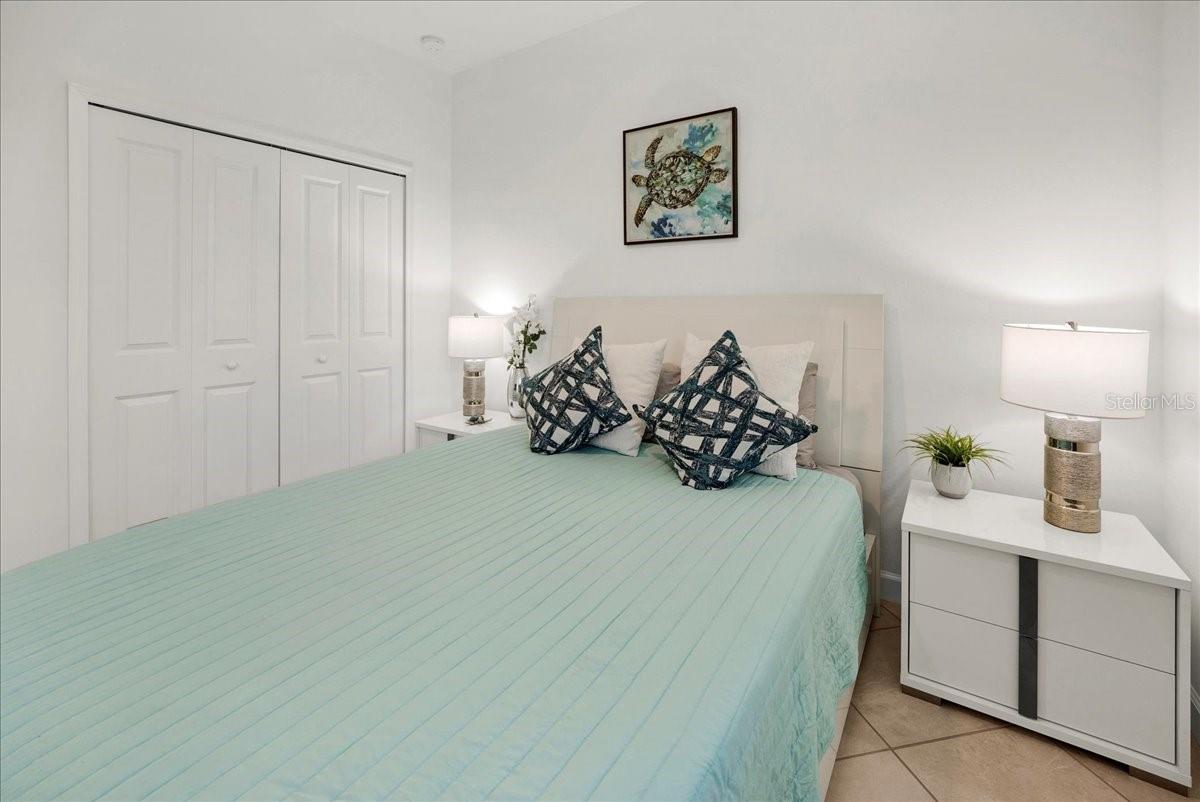 LORRAINE LAKES - Residential Lease