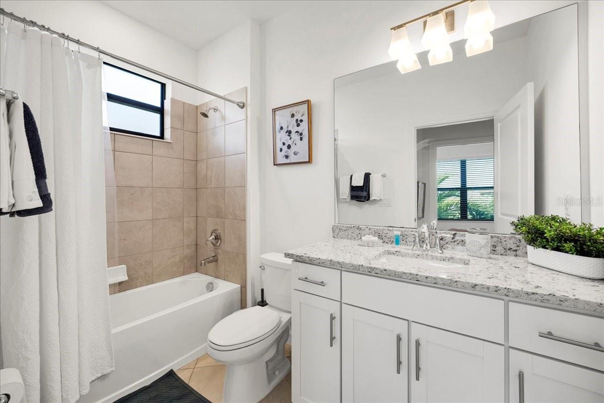 LORRAINE LAKES - Residential Lease