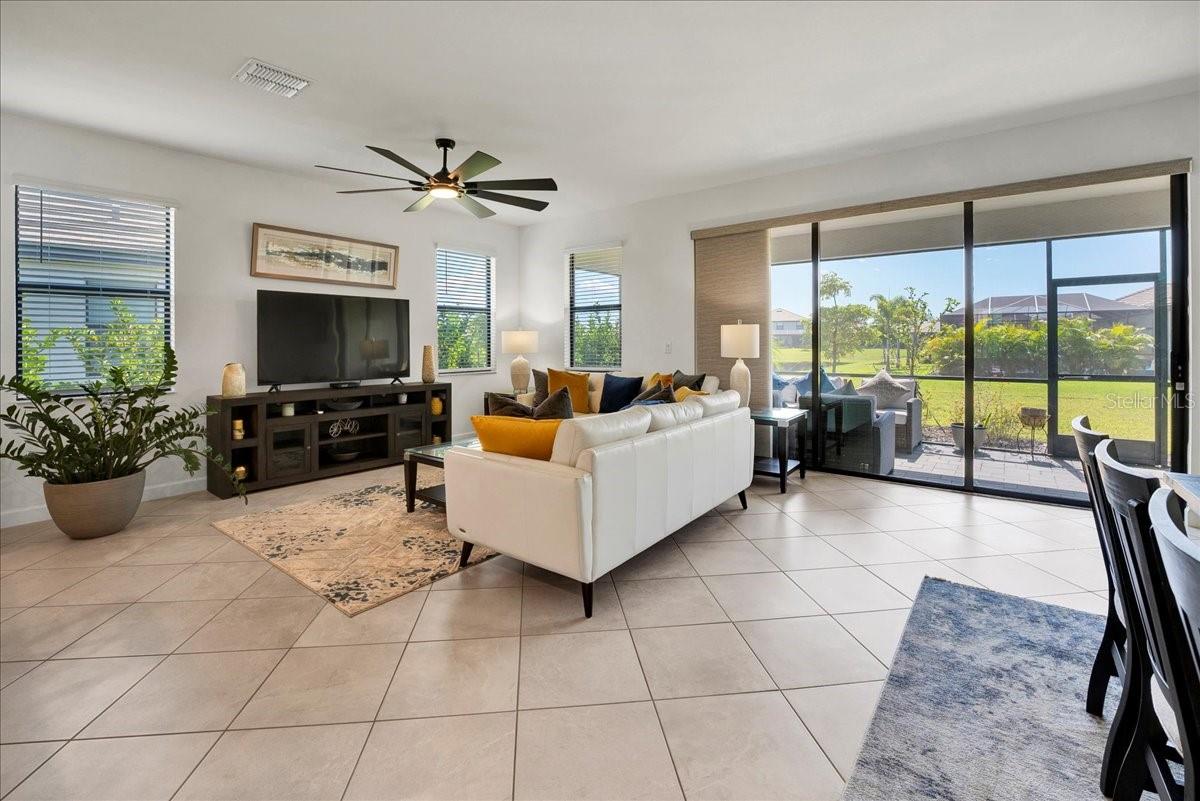 LORRAINE LAKES - Residential Lease