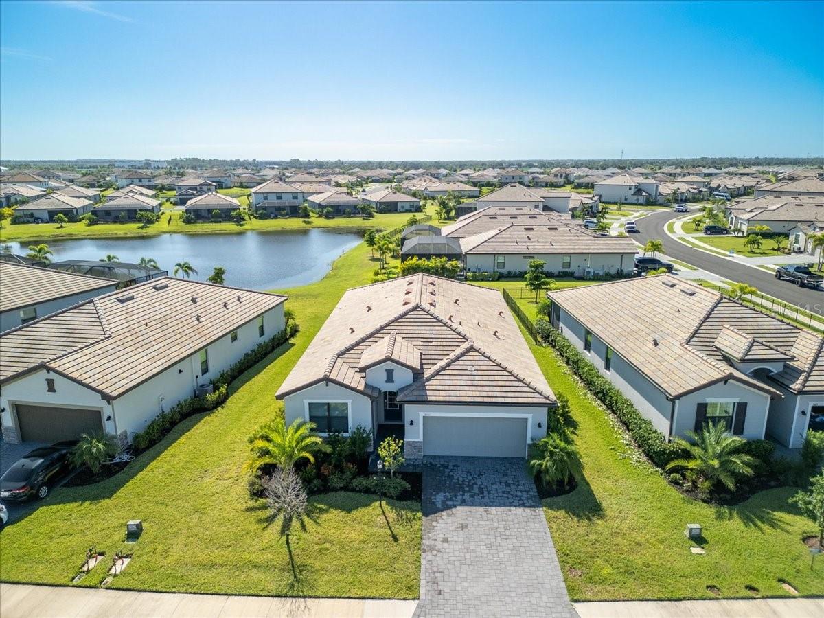 LORRAINE LAKES - Residential Lease