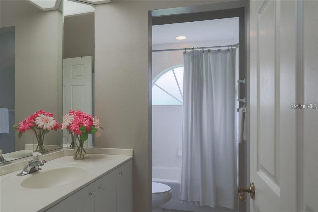 EATON PLACE SUB - Residential Lease