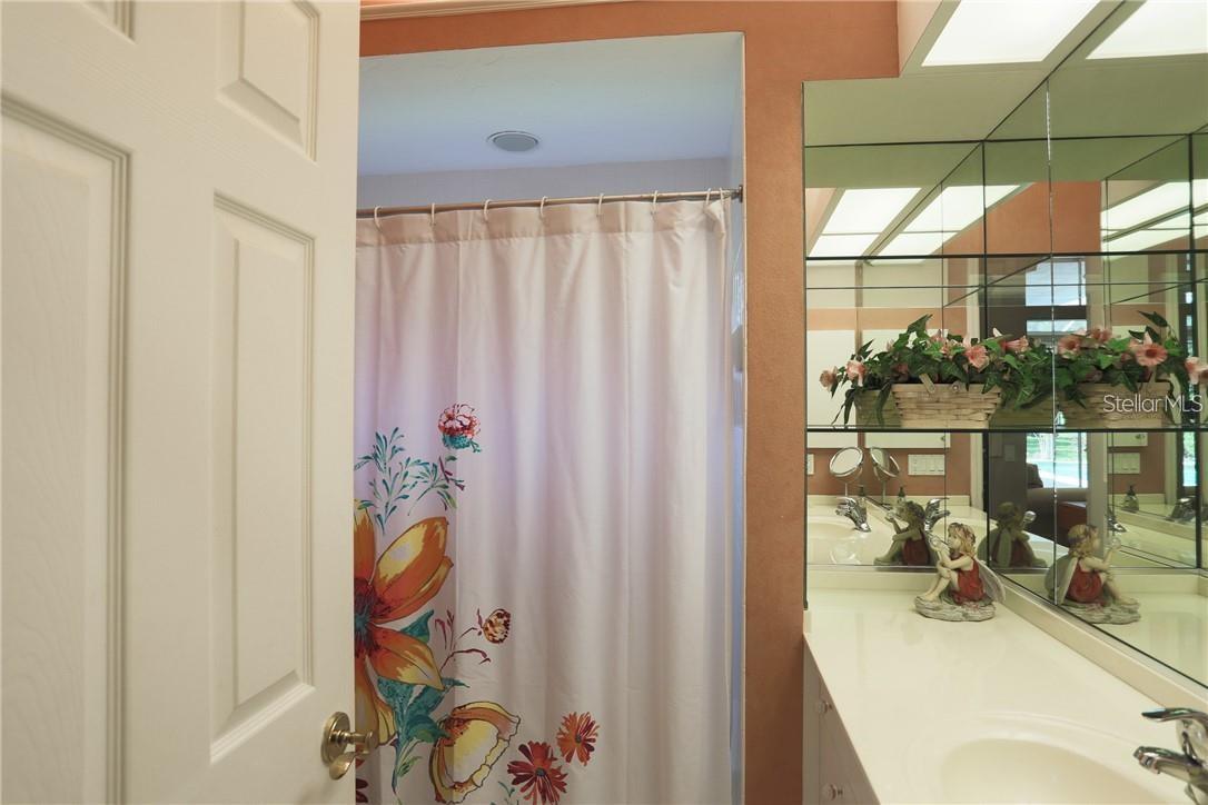 EATON PLACE SUB - Residential Lease