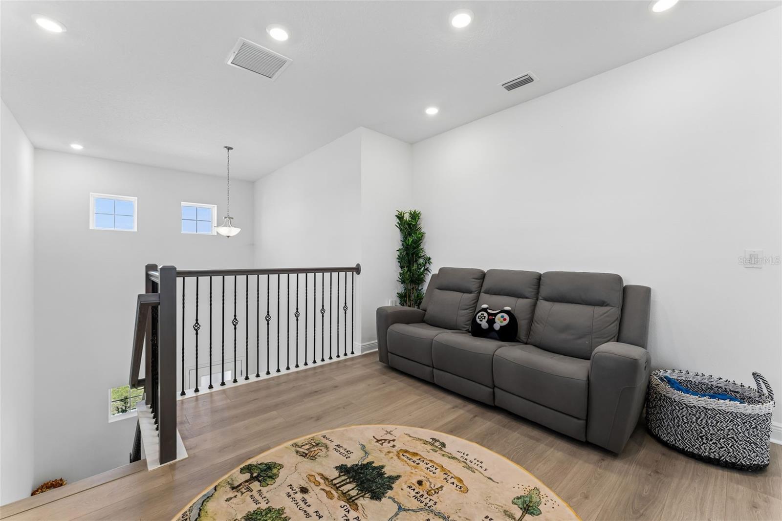 HILLS OF MINNEOLA - Residential