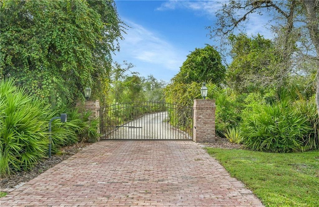 HERONS COVE - Residential