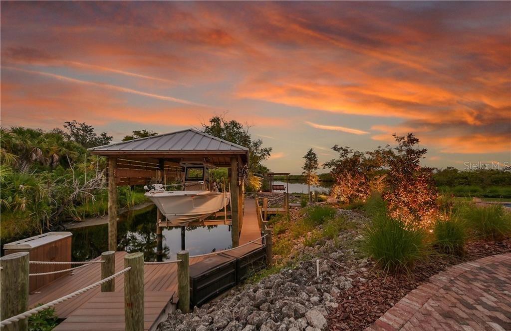 HERONS COVE - Residential