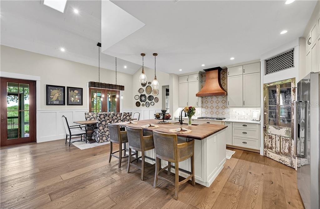 HERONS COVE - Residential